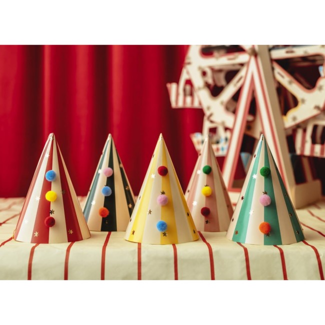 czapeczki-papierowe-z-pomponami-cyrk-16-cm-6-sztz
